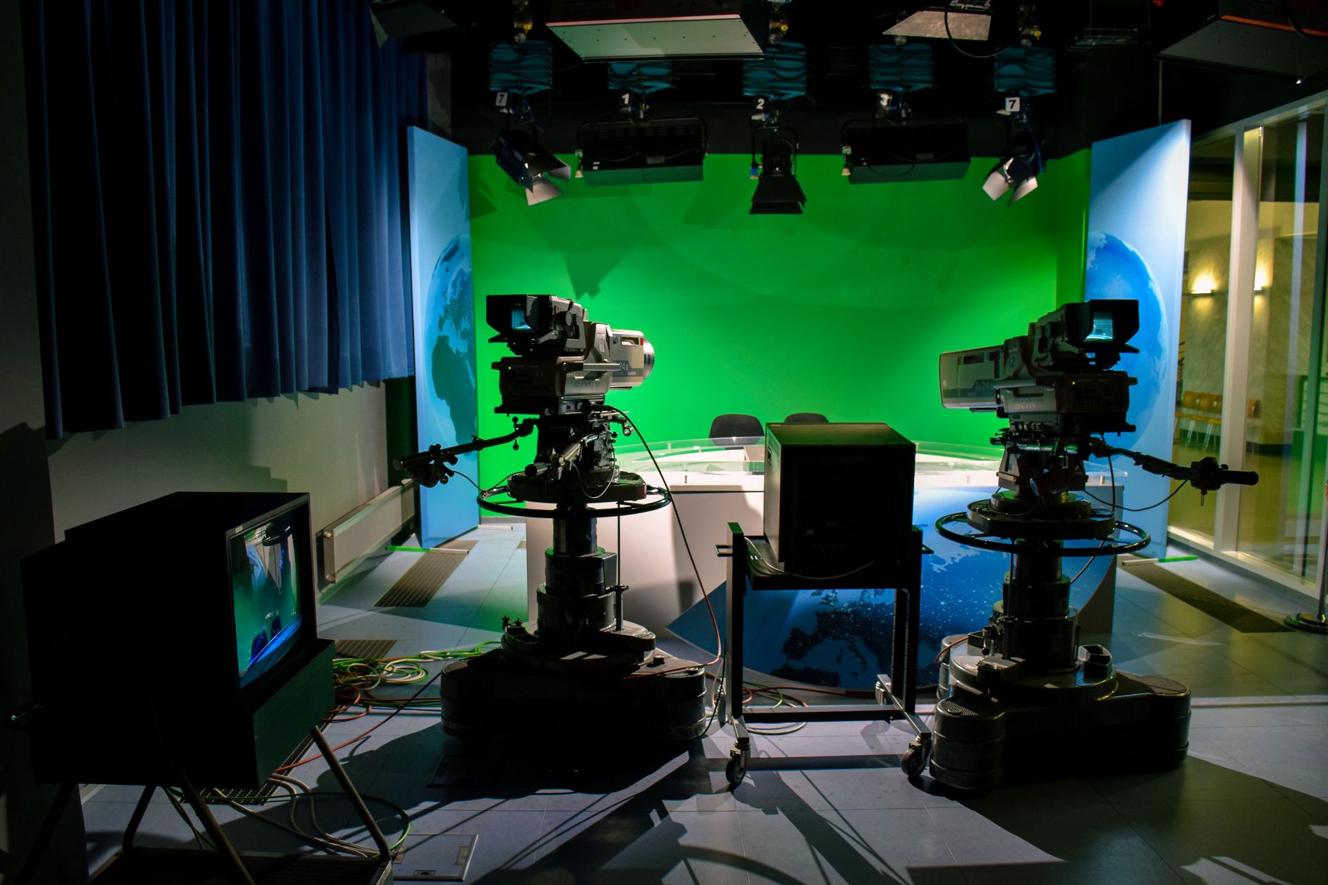 Watch ABC iview in Monaco on a TV screen